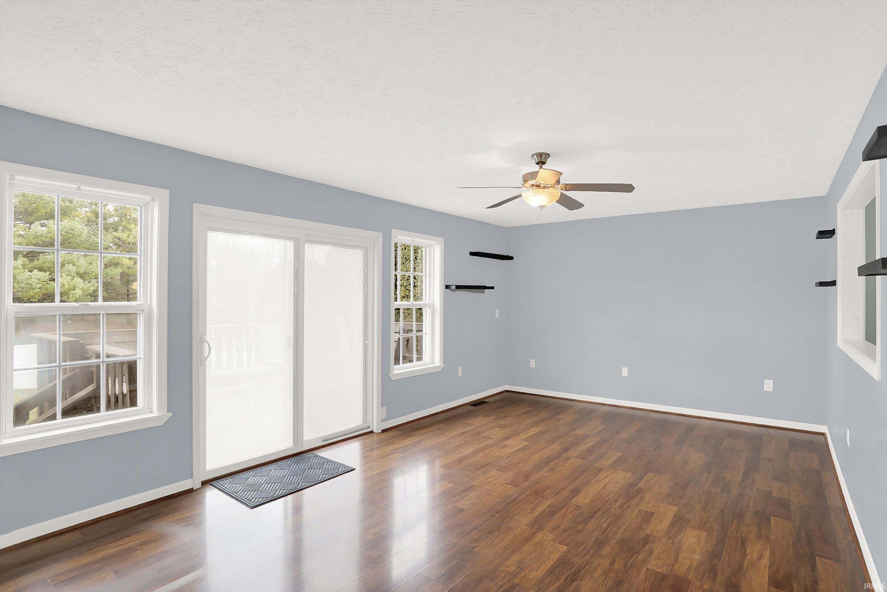 955 Kelley Road Frankfort, IN 46041 - Photo 8 of 36 Gallery Image 8