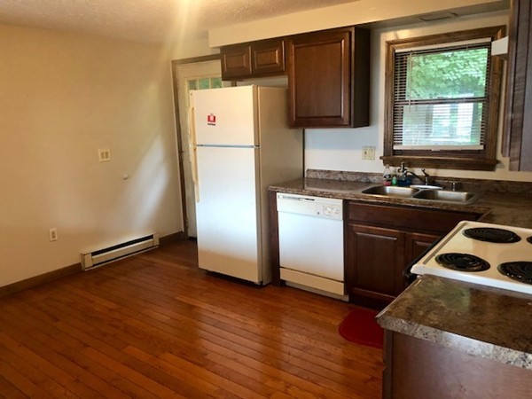 20-1 Rice Lane Worcester, MA 01604 - Photo 3 of 12 Gallery Image 3
