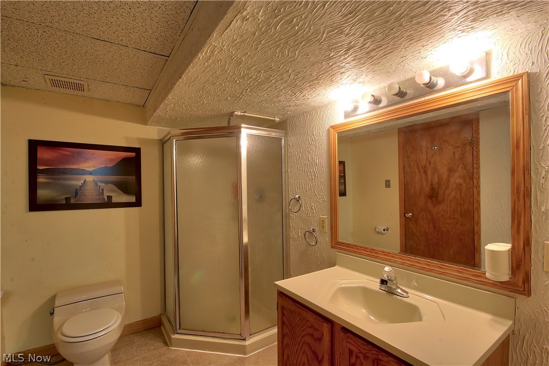 1328 Johns Road Clinton, OH 44216 - Photo 25 of 33