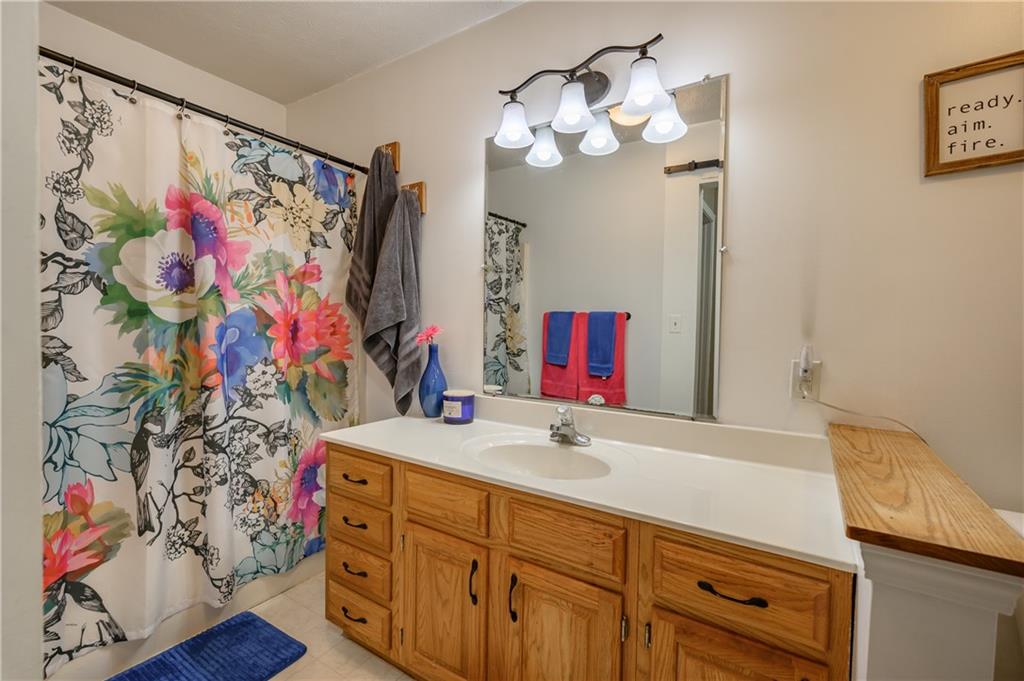 3381 Briar Ridge Way Columbus, IN 47203 - Photo 15 of 36 Gallery Image 15