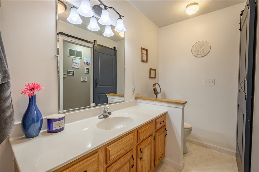 3381 Briar Ridge Way Columbus, IN 47203 - Photo 16 of 36 Gallery Image 16