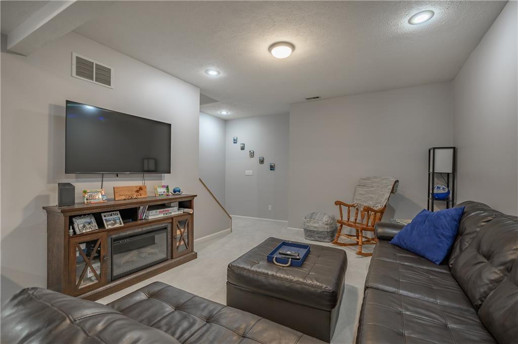 3381 Briar Ridge Way Columbus, IN 47203 - Photo 25 of 36 Gallery Image 25