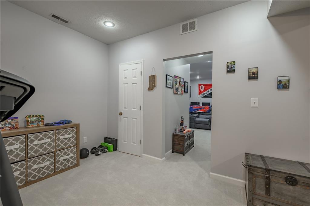 3381 Briar Ridge Way Columbus, IN 47203 - Photo 26 of 36 Gallery Image 26