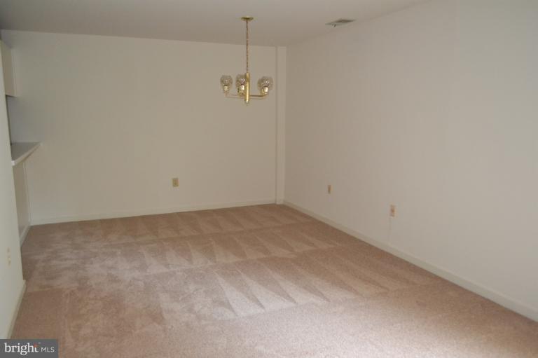 126 West Barre Street, Unit R Baltimore, MD 21201 - Photo 4 of 25 Dining Room