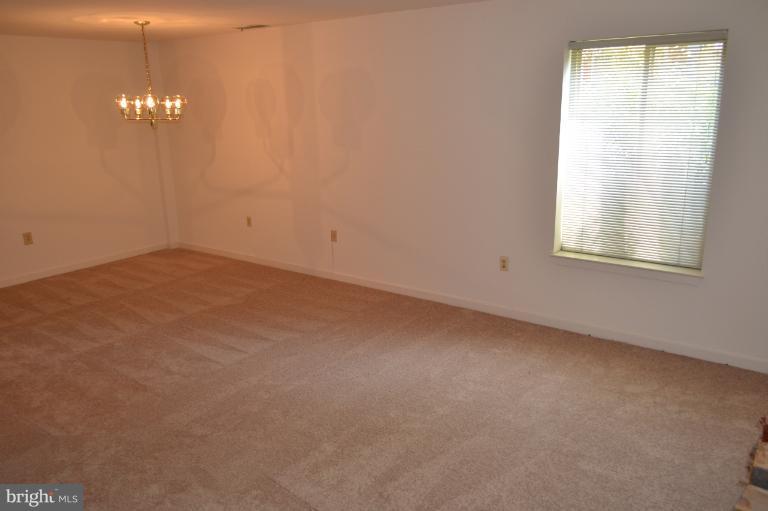 126 West Barre Street, Unit R Baltimore, MD 21201 - Photo 5 of 25 Dining Room