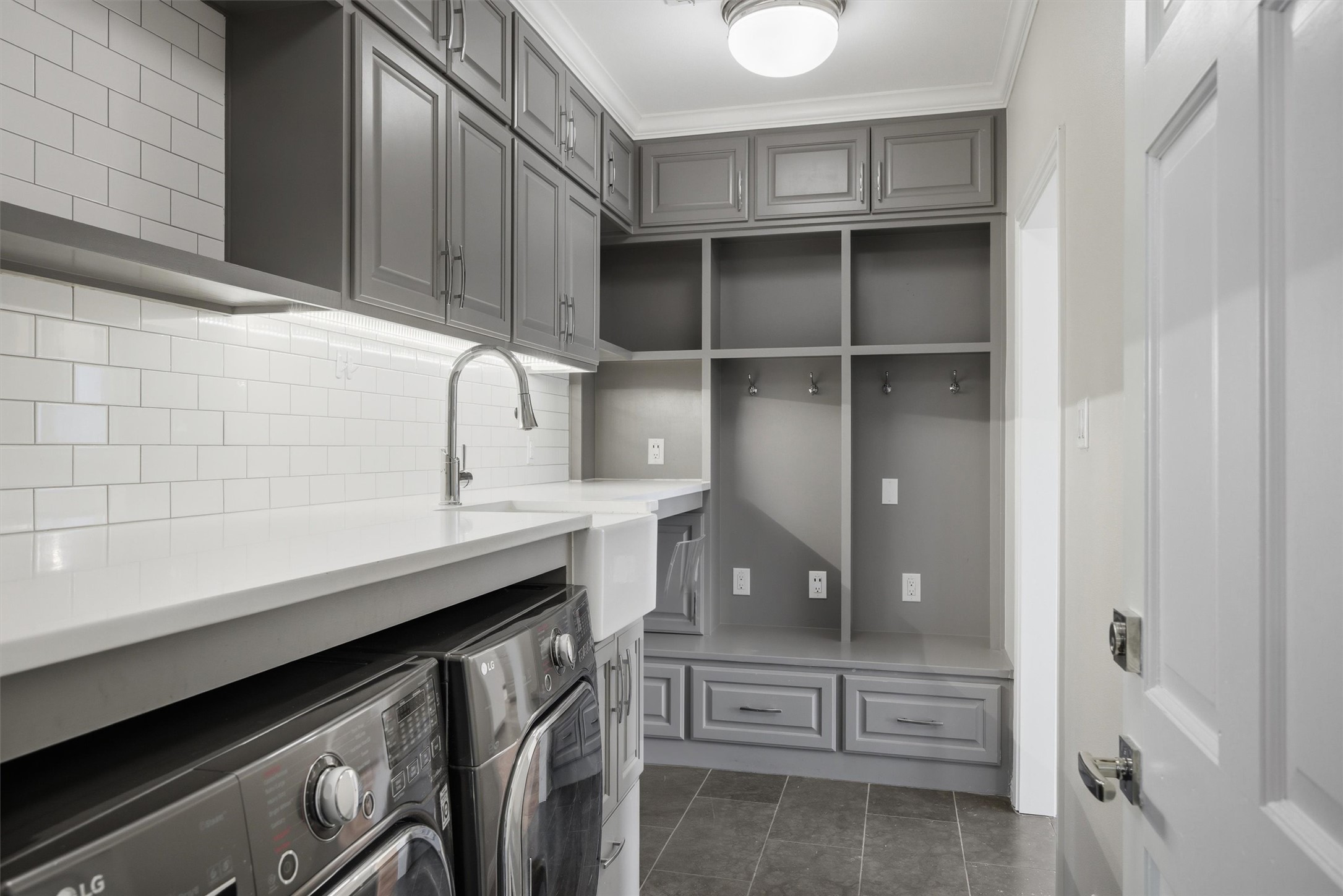 5705 Carry Back Lane Austin, TX 78746 - Photo 17 of 39 a view of cabinets and window