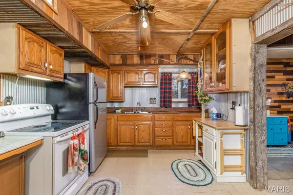 $249,900 | 45 Blue Springs Circle, Elkland, MO 65644