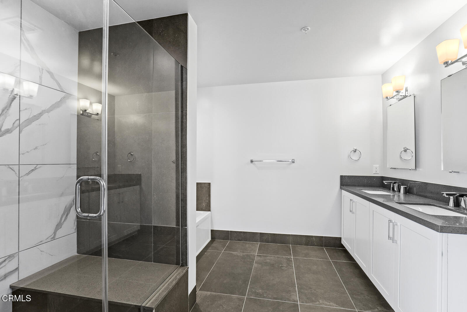 2000 Lake Avenue, Unit 9 Altadena, CA 91001 - Photo 15 of 19 a kitchen with a sink and refrigerator