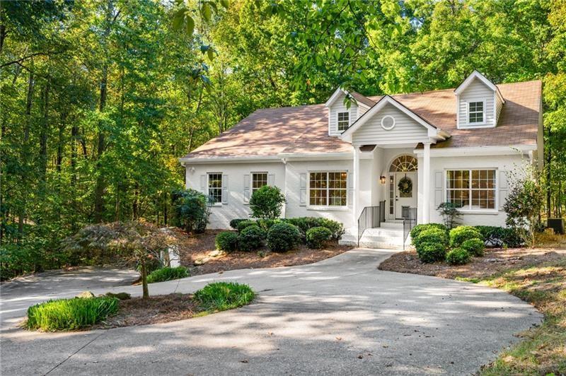 16218 Henderson Road Milton, GA 30004 - Photo 1 of 81