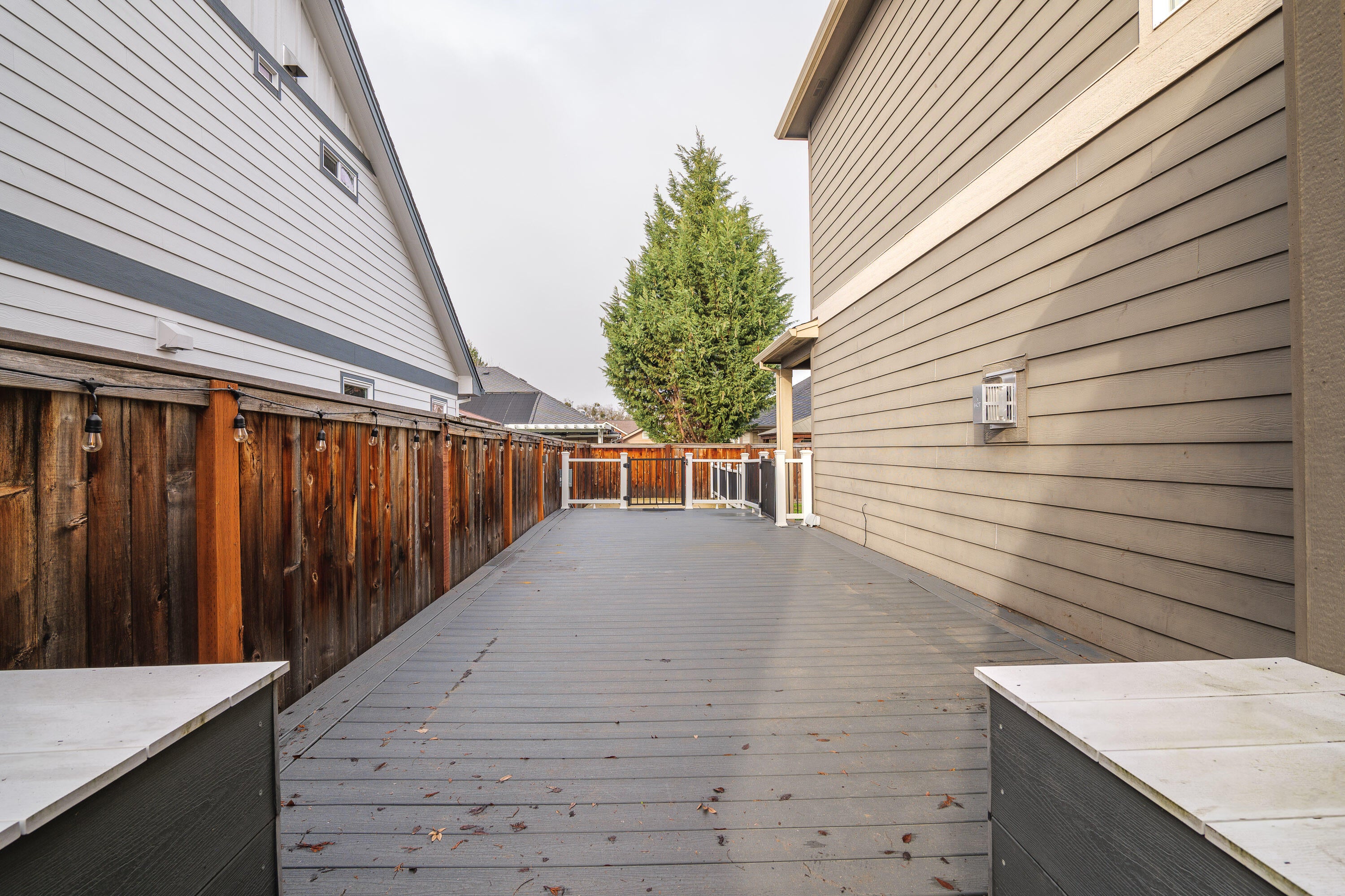 2193 Jeremy Street Central Point, OR 97502 - Photo 57 of 61 2193JeremySt-055