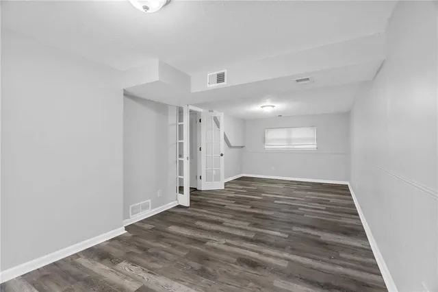 $255,000 | 2500 Northwest Salem Court, Blue Springs, MO 64015