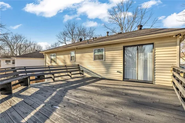 $255,000 | 2500 Northwest Salem Court, Blue Springs, MO 64015