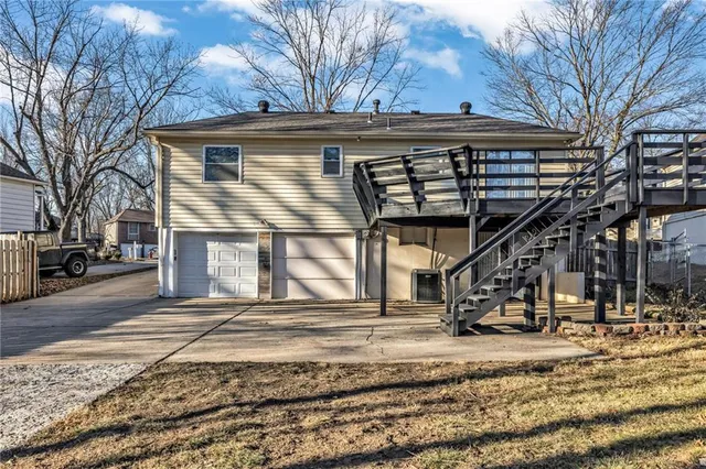 $255,000 | 2500 Northwest Salem Court, Blue Springs, MO 64015
