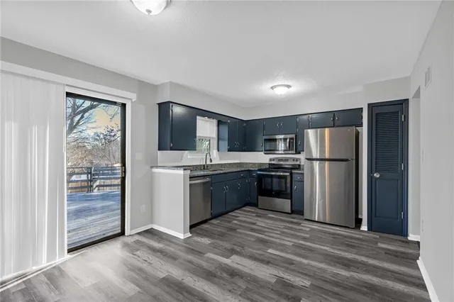 $255,000 | 2500 Northwest Salem Court, Blue Springs, MO 64015