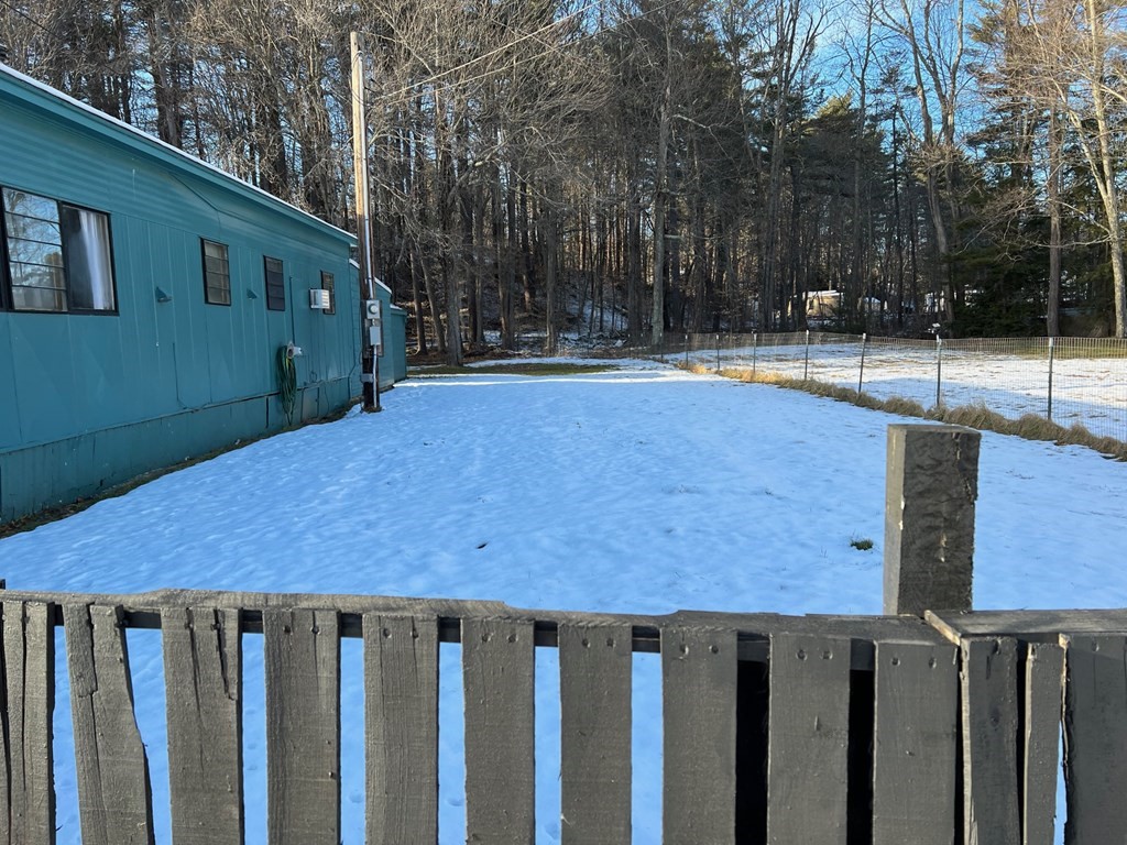 40 Acadia Road Gardner, MA 01440 - Photo 3 of 11 a view of a backyard