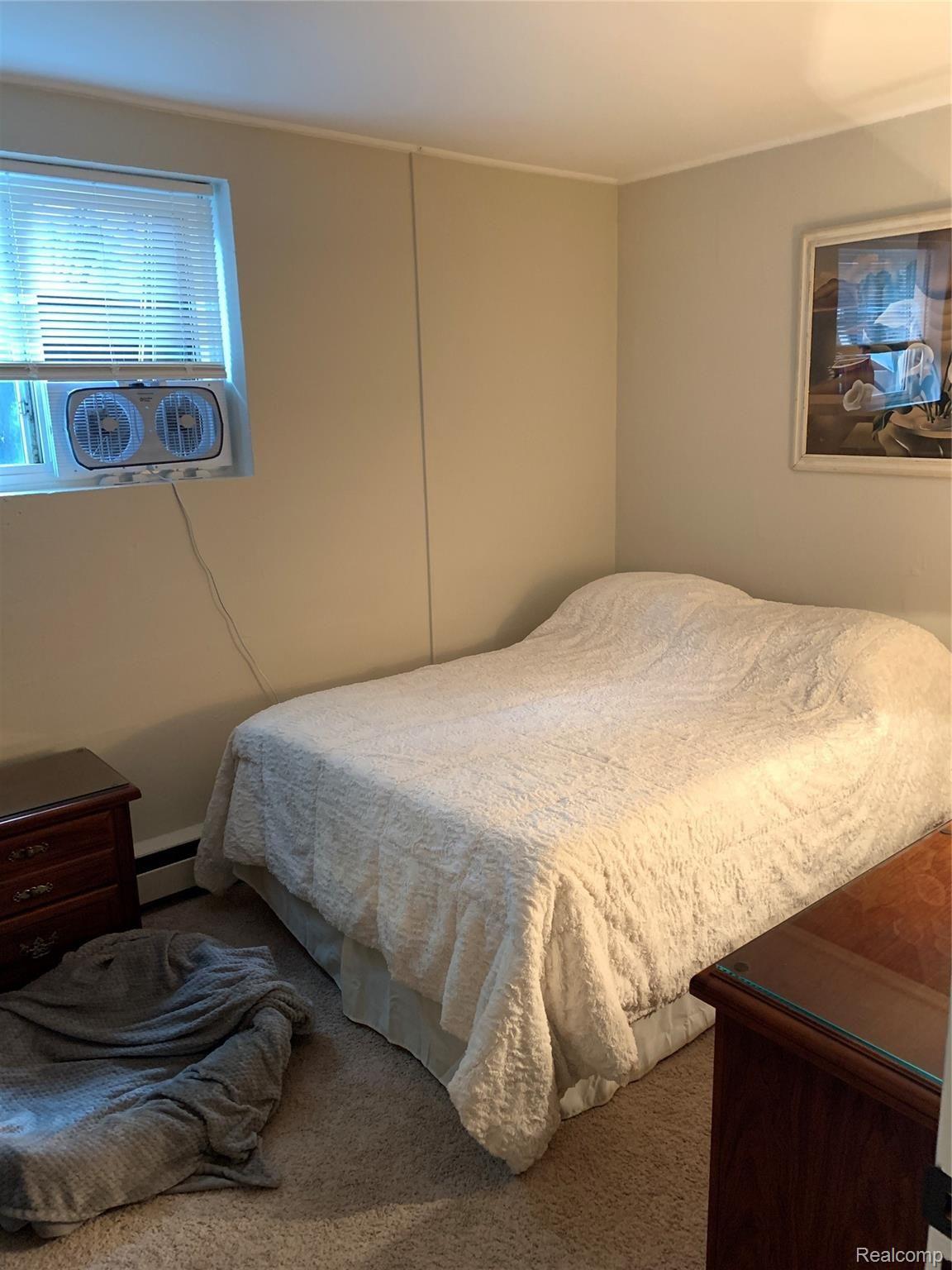 4093 Hunt Road Lapeer, MI 48446 - Photo 8 of 20 Lower Unit Bedroom 1.JPG