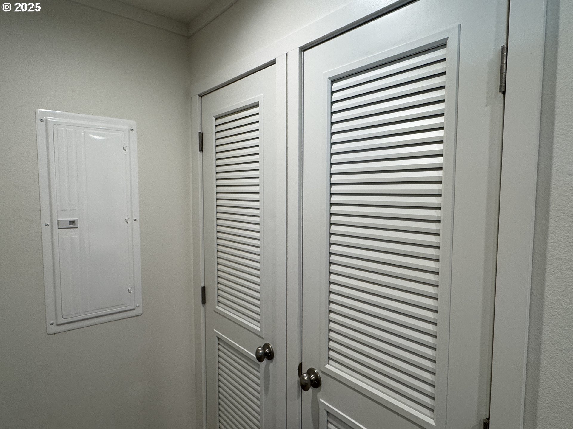 527 West Main Street Goldendale, WA 98620 - Photo 15 of 29 a view of a bathroom