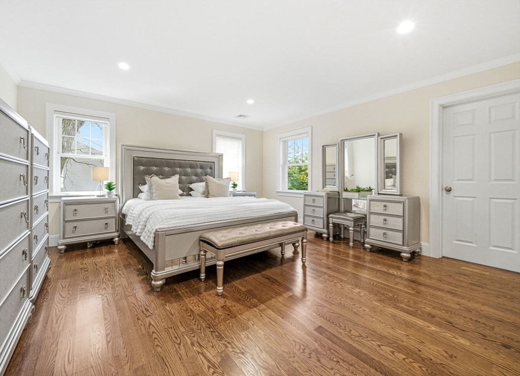 35 Marshall Road Wellesley, MA 02482 - Photo 18 of 42