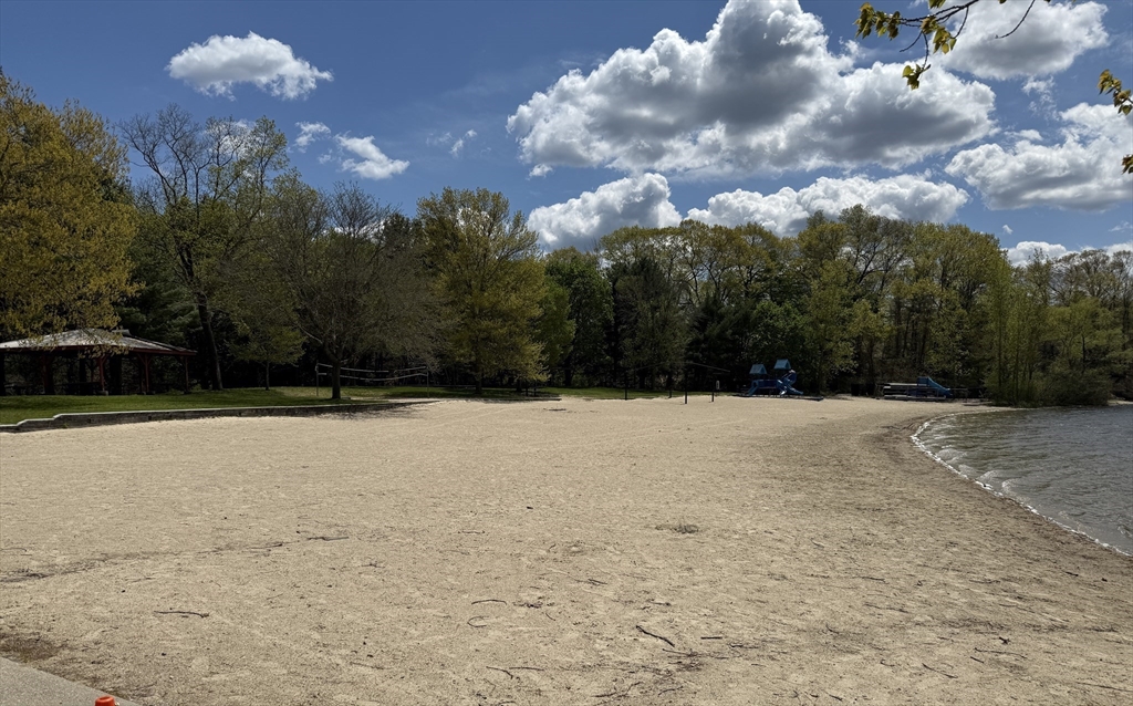 35 Marshall Road Wellesley, MA 02482 - Photo 38 of 42