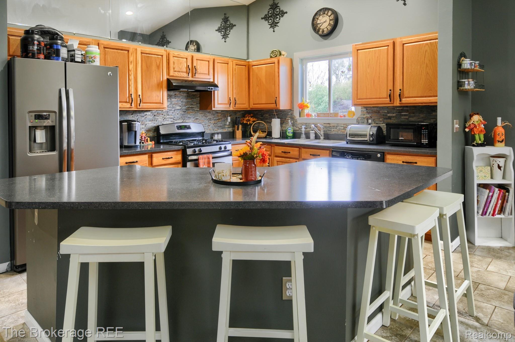 248 Rustic Trail Linden, MI 48451 - Photo 15 of 40 DSC_7950-HDR(5).jpg