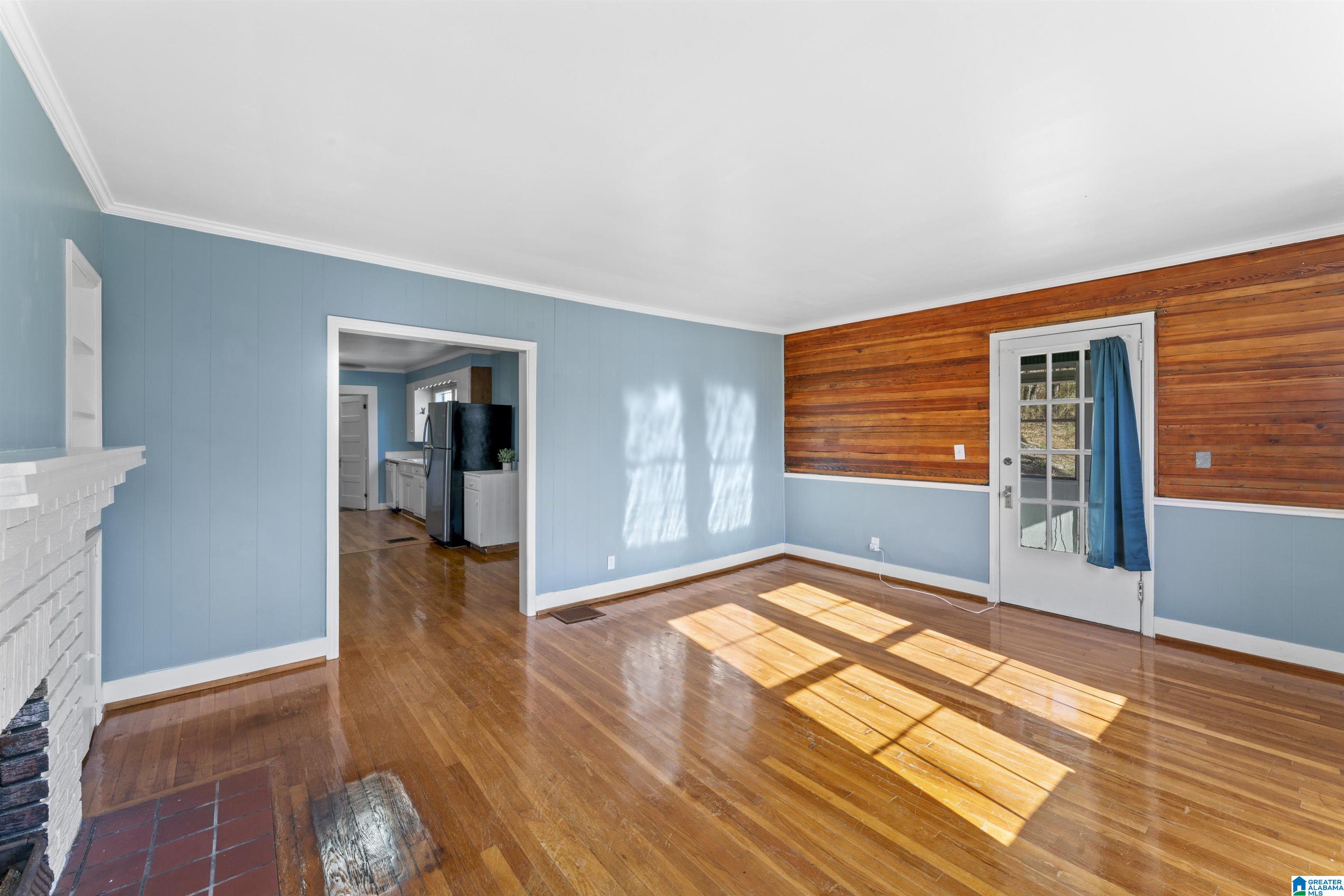 616 Crumly Chapel Road Birmingham, AL 35214 - Photo 3 of 33