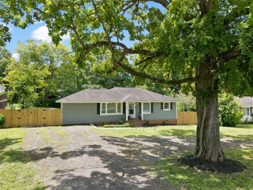 1306 Calhoun Avenue Northeast Rome, GA 30161 - Photo 5 of 35