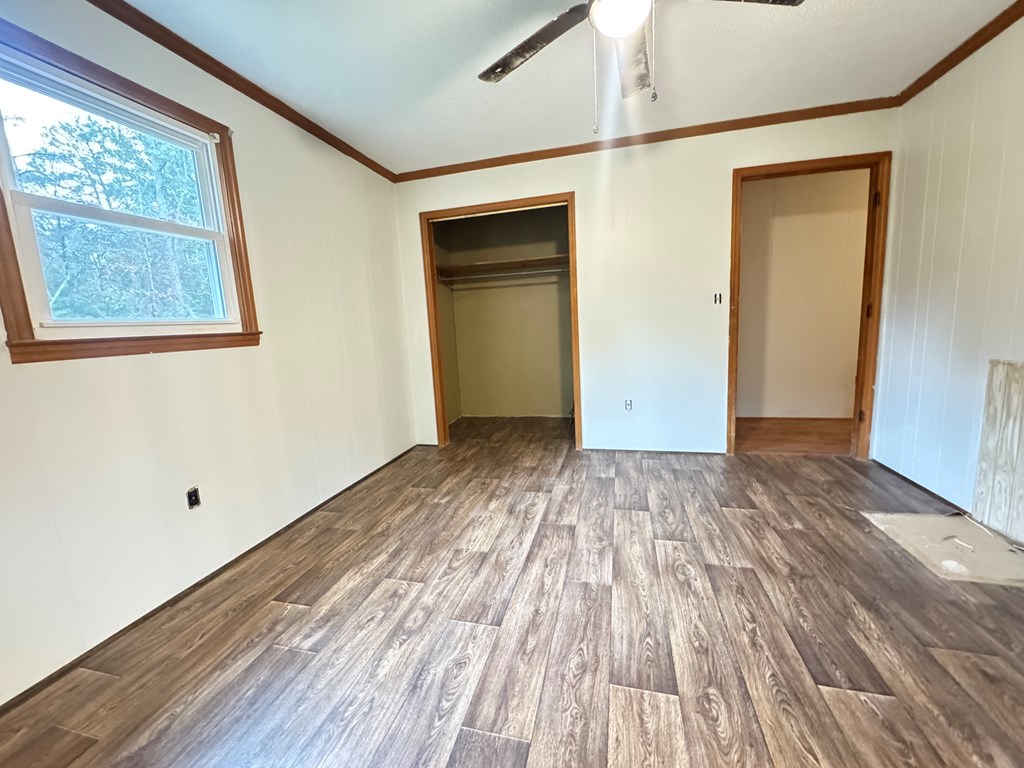 8 Cedar Lane Calhoun Falls, SC 29628 - Photo 13 of 28