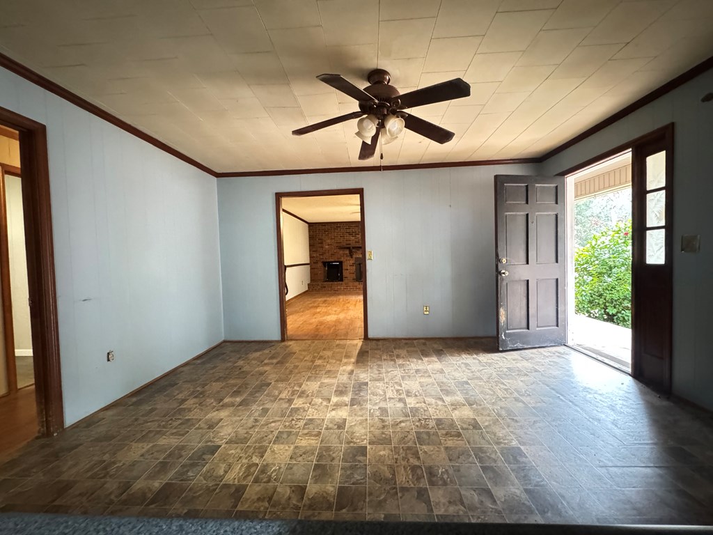 8 Cedar Lane Calhoun Falls, SC 29628 - Photo 2 of 28