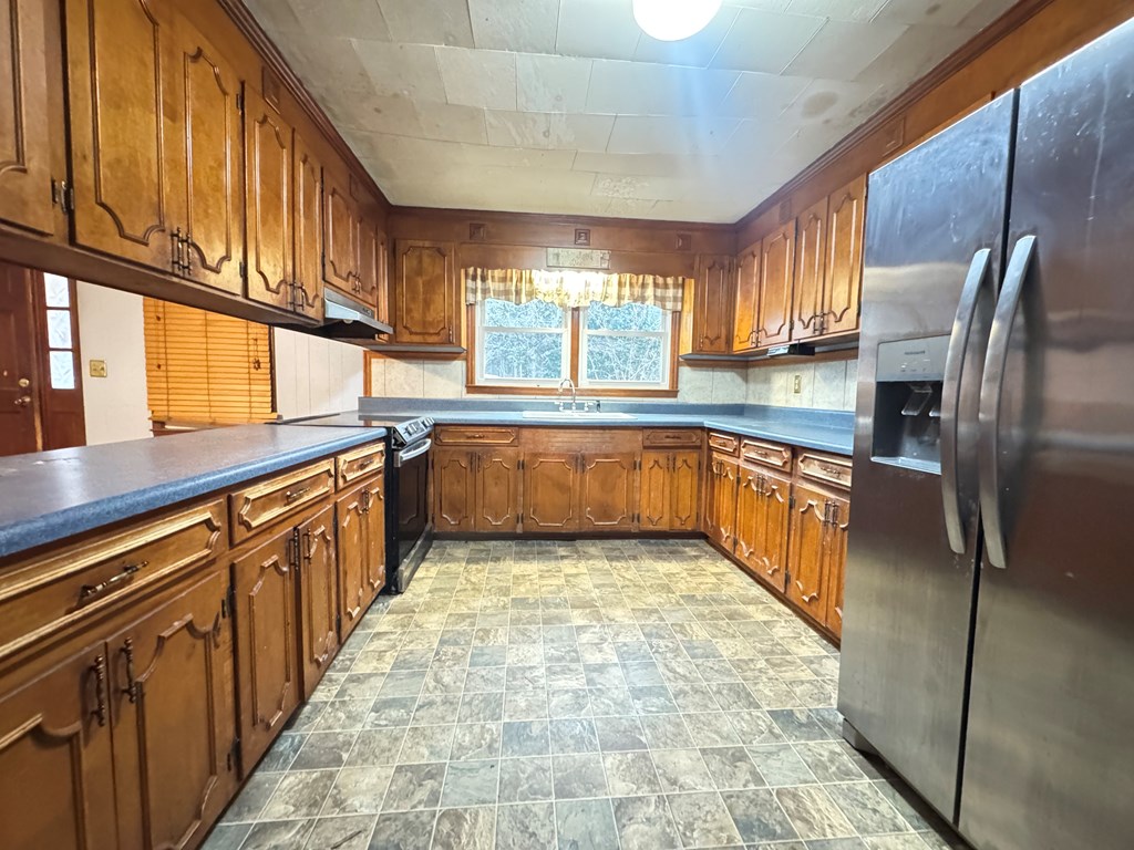 8 Cedar Lane Calhoun Falls, SC 29628 - Photo 7 of 28