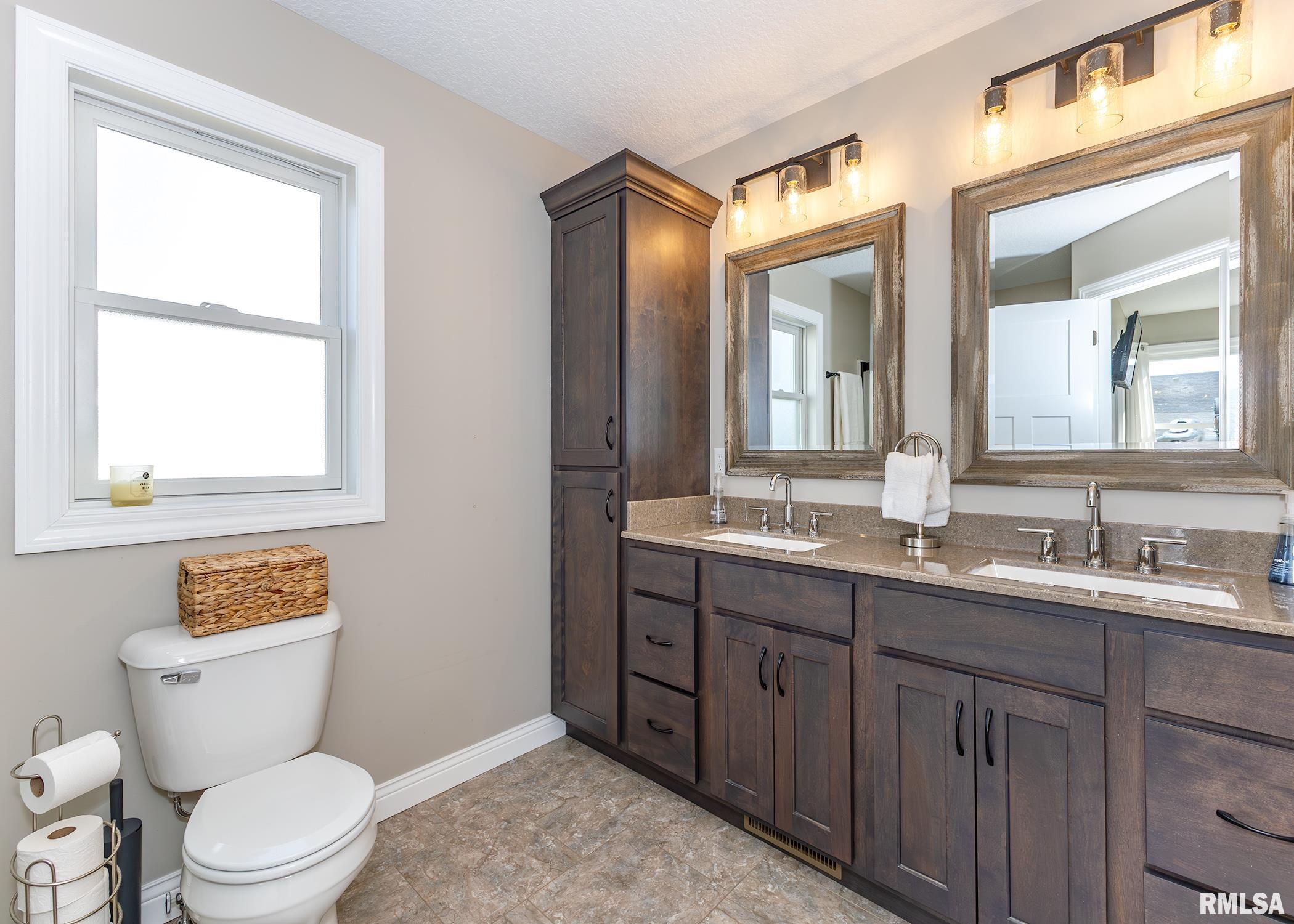 605 Rock Point Road Colona, IL 61241 - Photo 17 of 30 Gallery Image 17