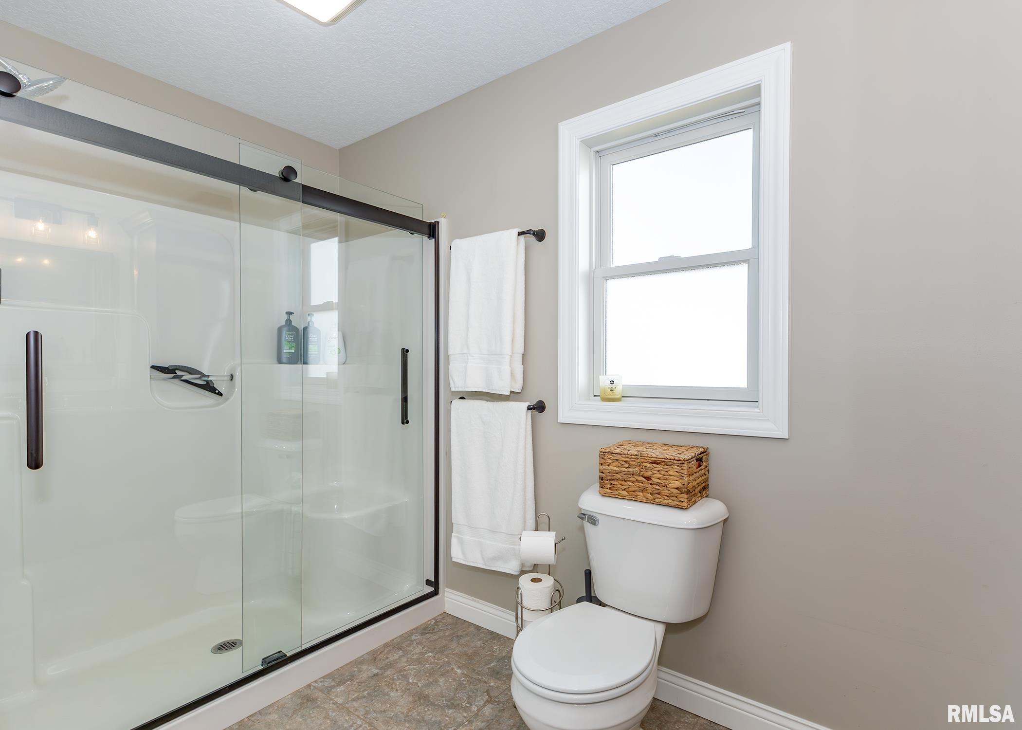 605 Rock Point Road Colona, IL 61241 - Photo 18 of 30 Gallery Image 18