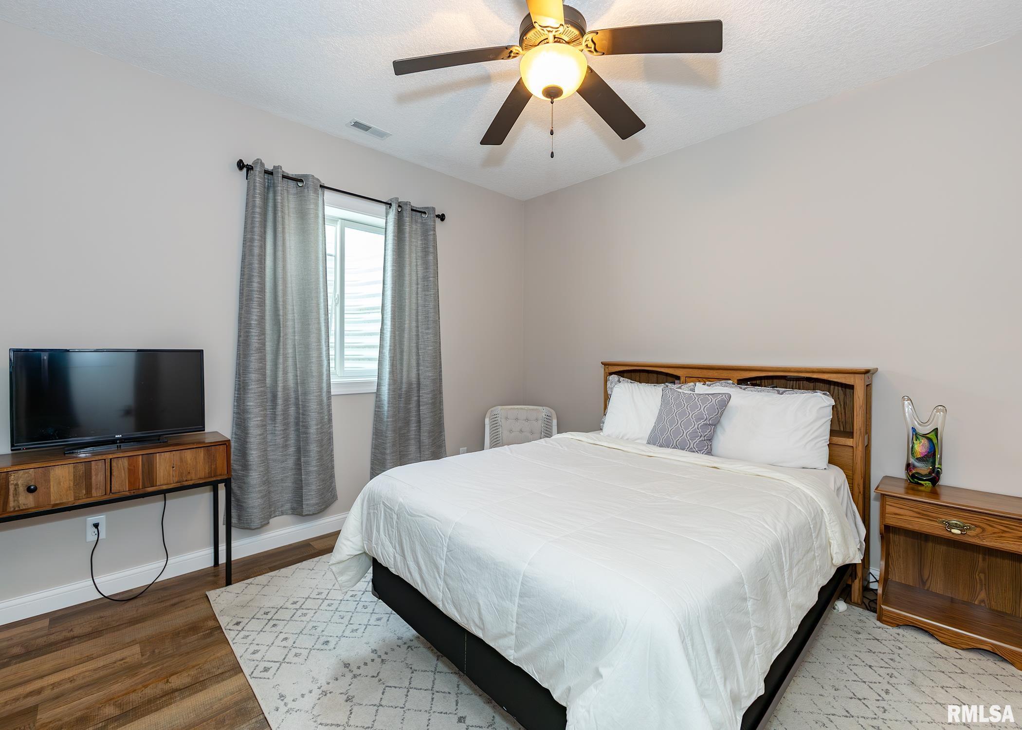 605 Rock Point Road Colona, IL 61241 - Photo 27 of 30 Gallery Image 27