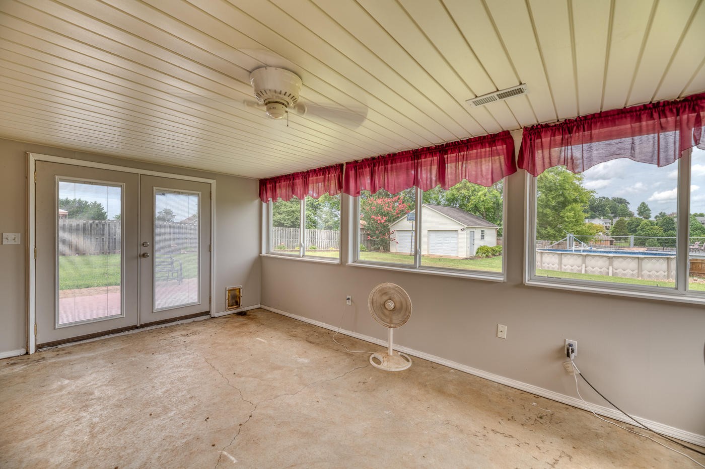 5501 J Riley W Drive Greenback, TN 37742 - Photo 18 of 26 Gallery Image 18