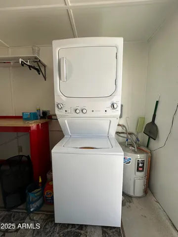 $169,900 | 21245 Westward View Road, Unit 248, Congress, AZ 85332