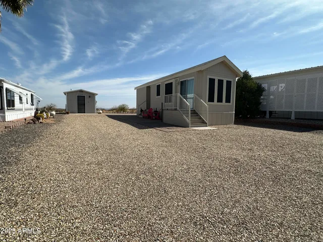 $169,900 | 21245 Westward View Road, Unit 248, Congress, AZ 85332