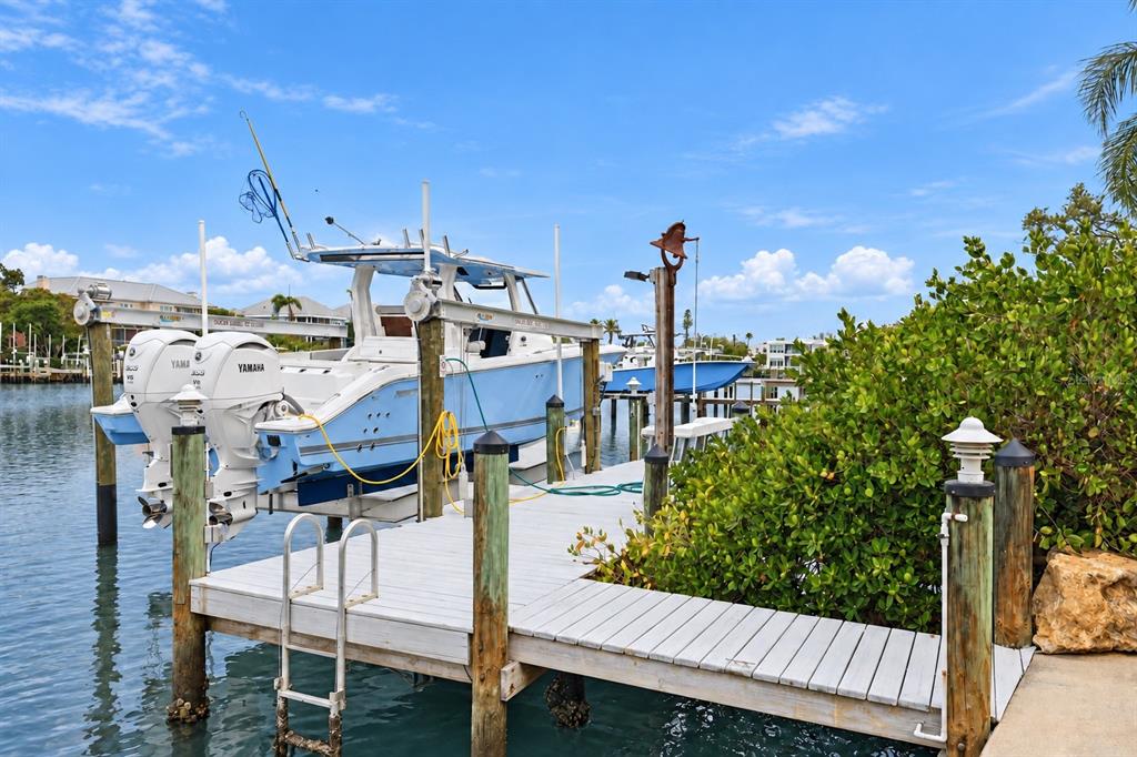 4034 Roberts Point Road Sarasota, FL 34242 - Photo 88 of 100 Gallery Image 88