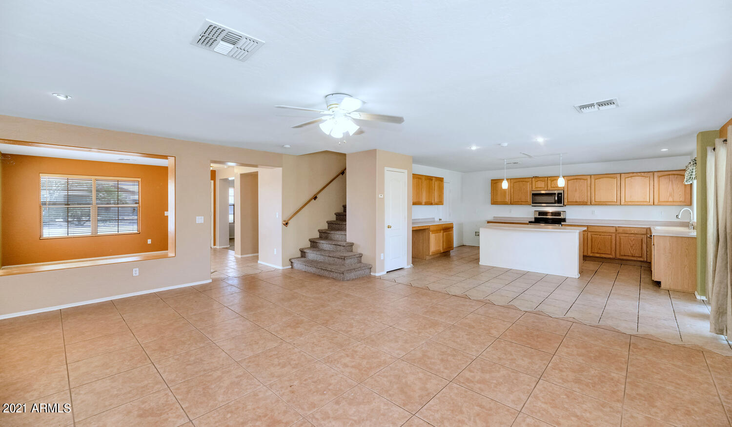 2910 West Fremont Rd. Phoenix, AZ 85041 - Photo 11 of 30 2910 W Fremont Rd-large-005-005-2910 W F