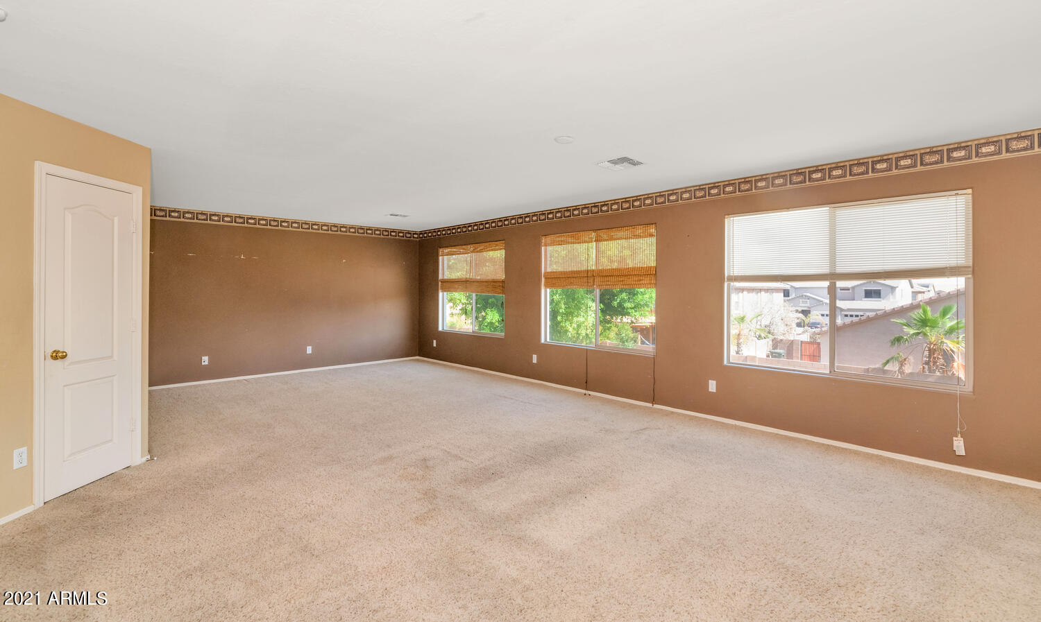 2910 West Fremont Rd. Phoenix, AZ 85041 - Photo 4 of 30 2910 W Fremont Rd-large-010-003-2910 W F