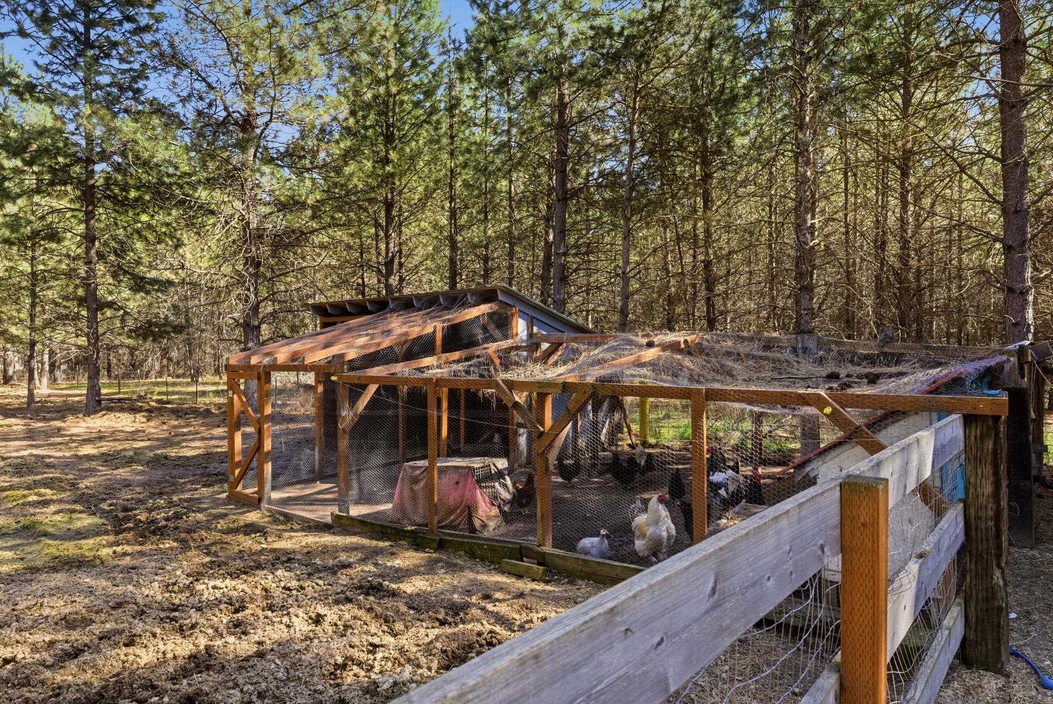 28411 North Short Road Deer Park, WA 99006 - Photo 27 of 33