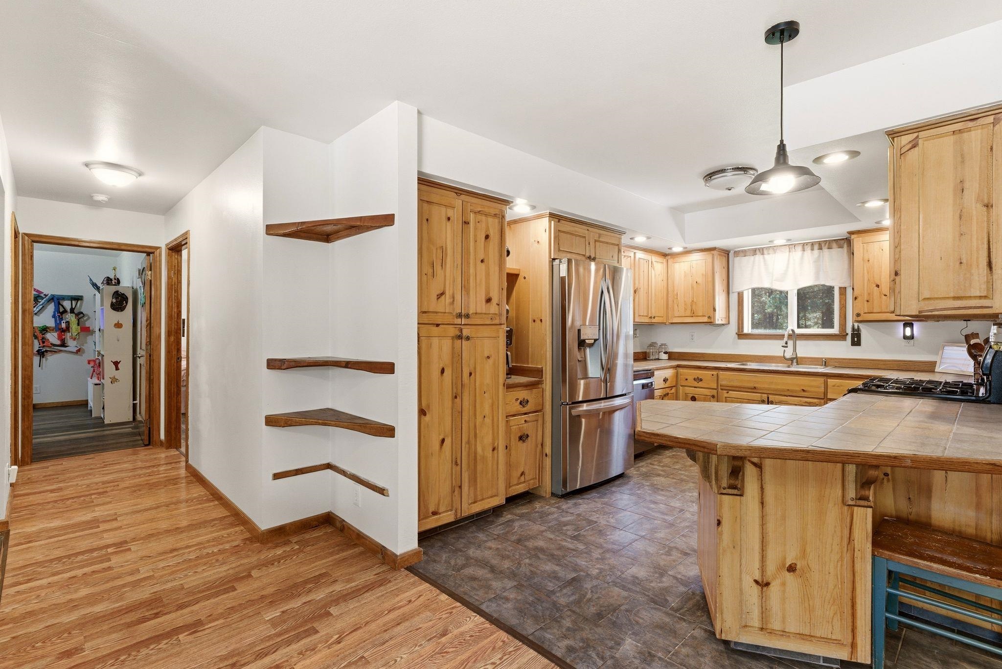 28411 North Short Road Deer Park, WA 99006 - Photo 6 of 33