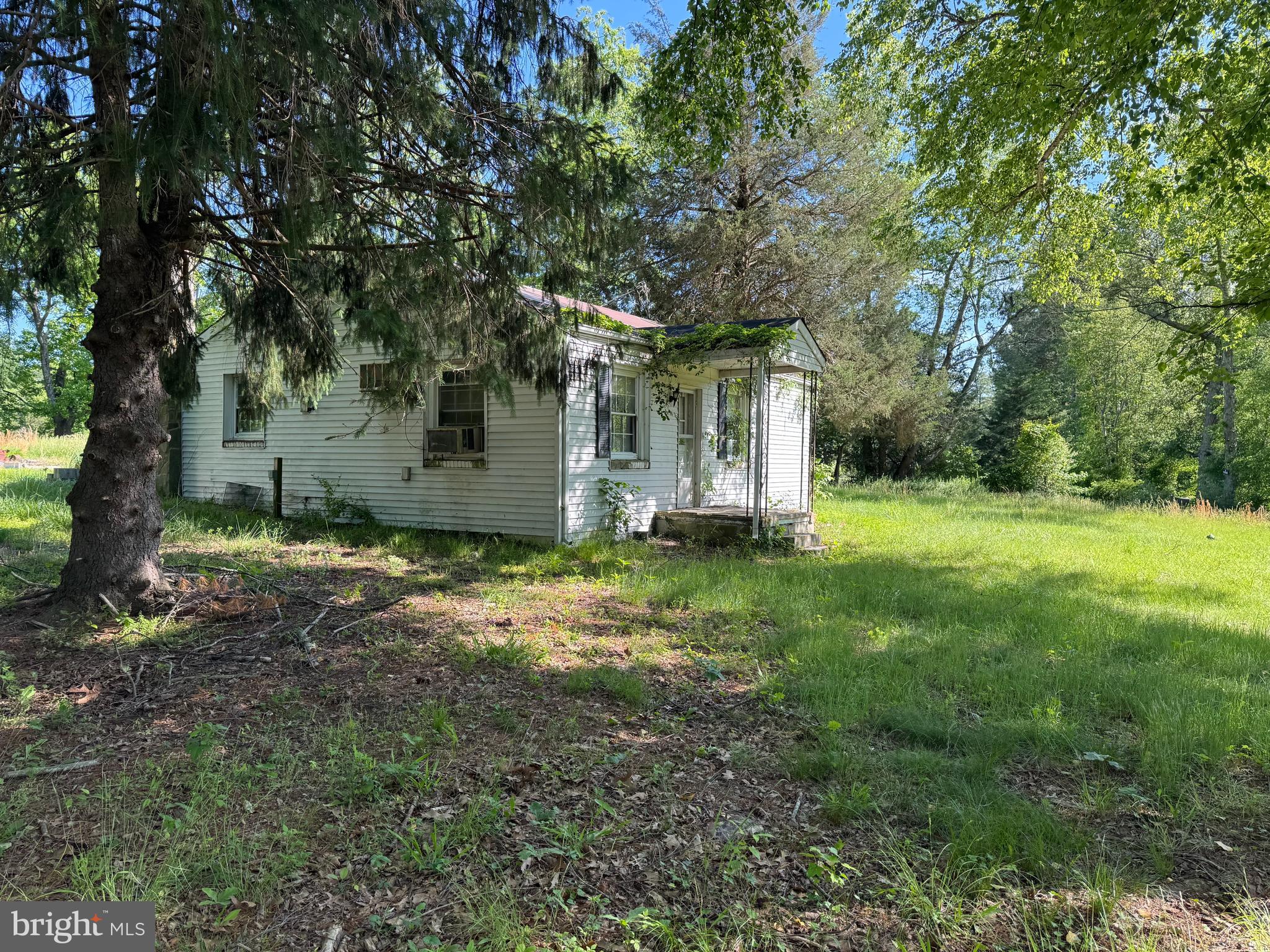 4480 Phillips Road La Plata, MD 20646 - Photo 5 of 13 SIDE VIEW