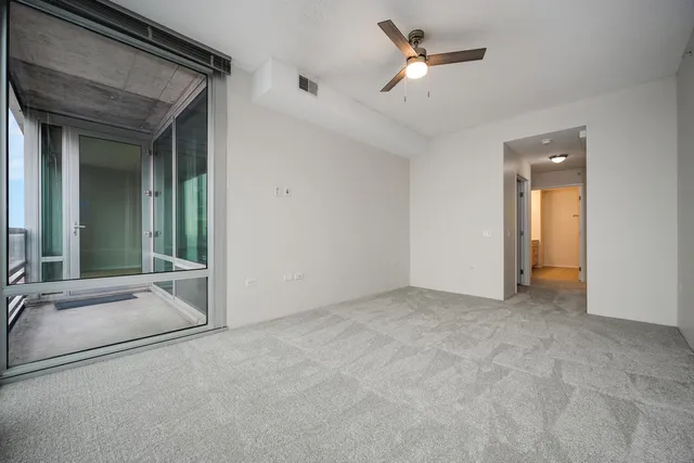 $3,150 | 9655 Woods Drive, Unit 1809, Skokie, IL 60077