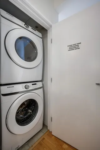 $3,150 | 9655 Woods Drive, Unit 1809, Skokie, IL 60077