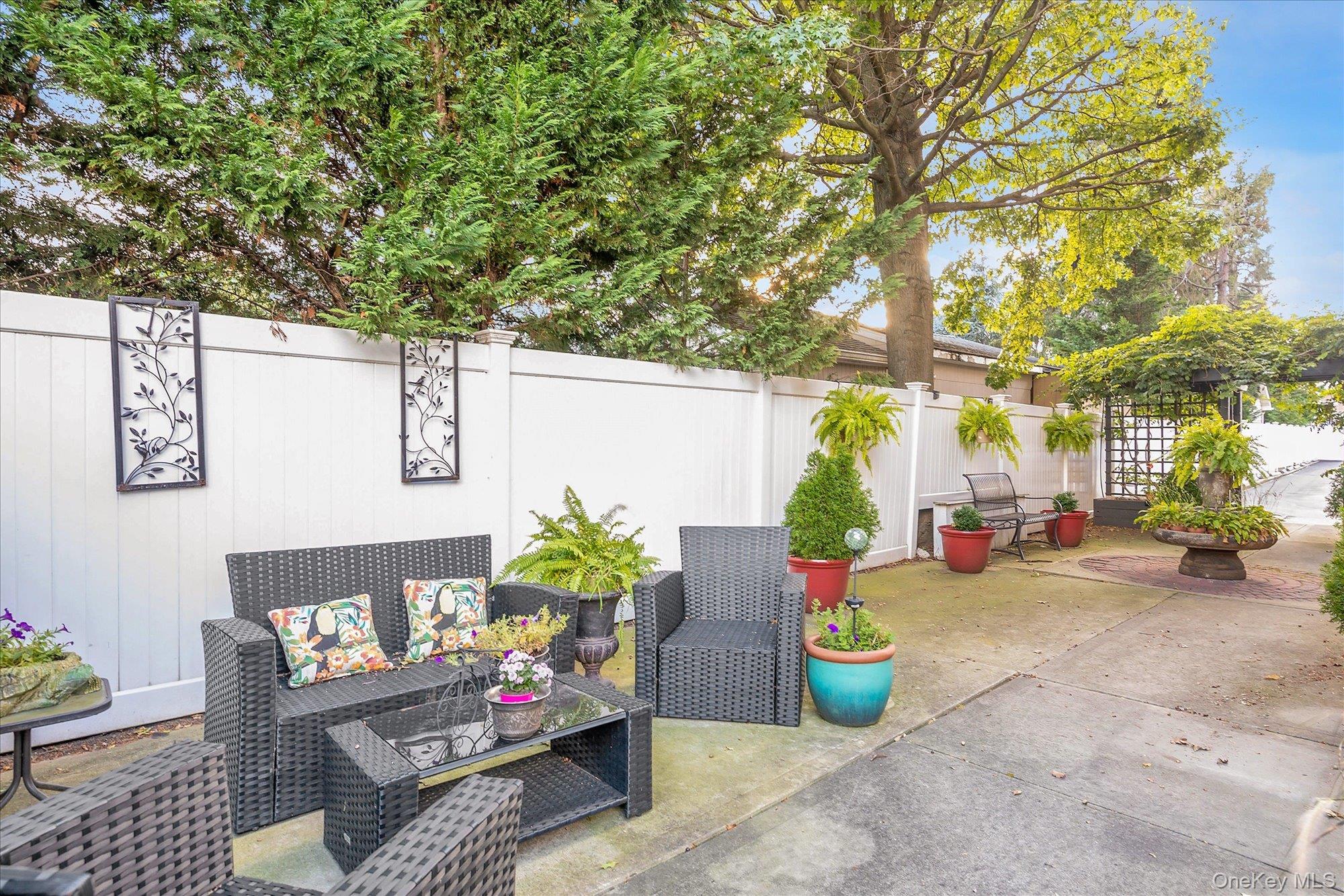 504 Merrick Road, Unit 4J Lynbrook, NY 11563 - Photo 22 of 28 a view of a children toys back of the house