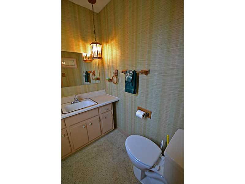 6450 Smith Road Indianapolis, IN 46236 - Photo 14 of 19 Gallery Image 14
