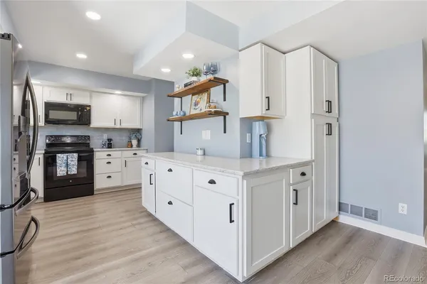 $475,000 | 6937 East Briarwood Drive, Centennial, CO 80112