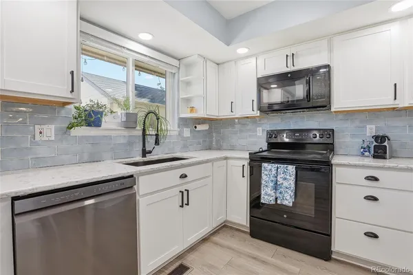 $475,000 | 6937 East Briarwood Drive, Centennial, CO 80112