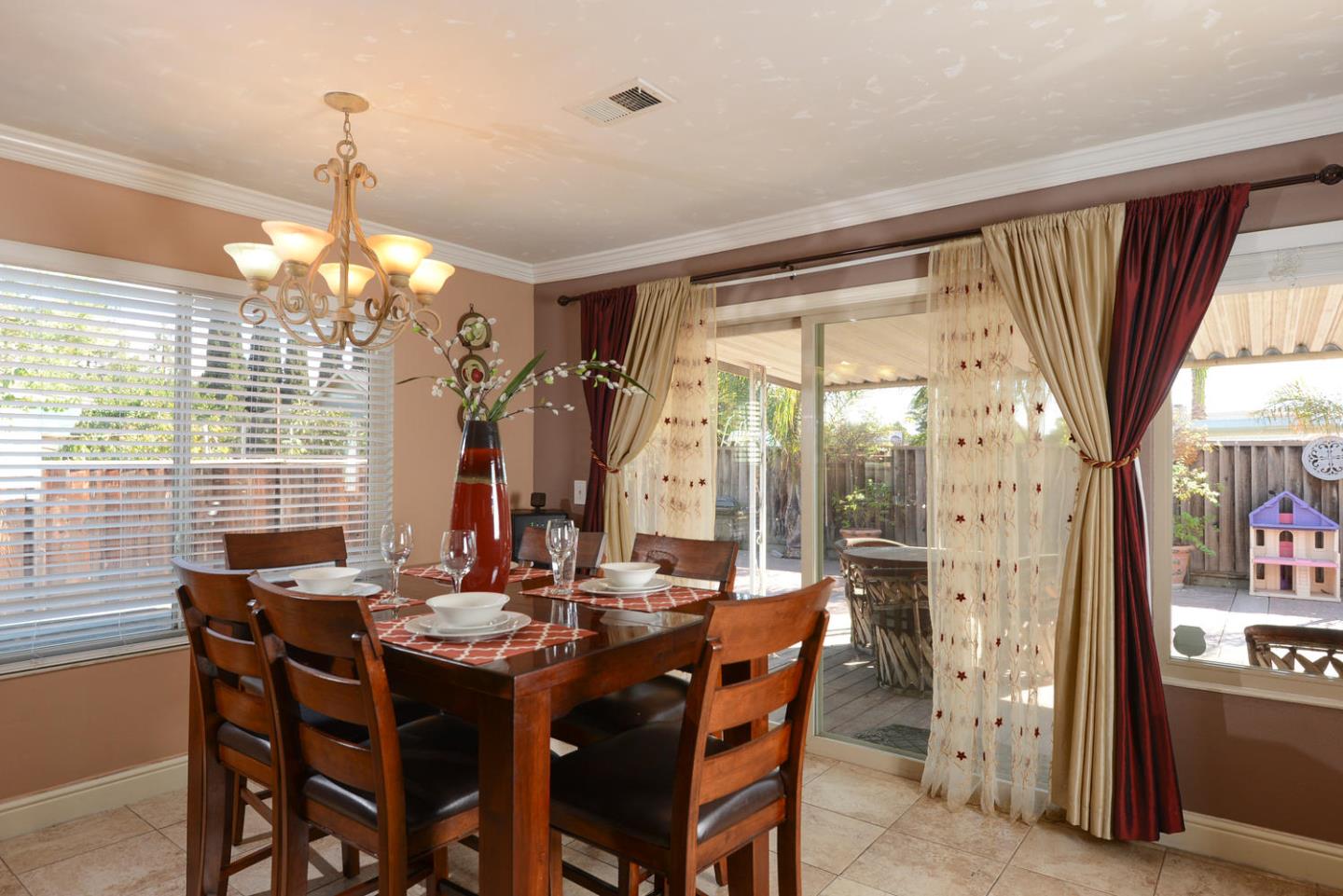 497 Rodeo Place San Jose, CA 95111 - Photo 2 of 26 Gallery Image 2