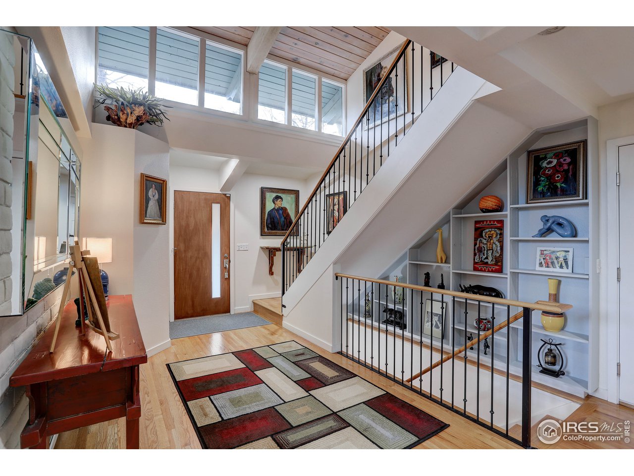 603 Kalmia Avenue Boulder, CO 80304 - Photo 5 of 39 a view of entryway and hall