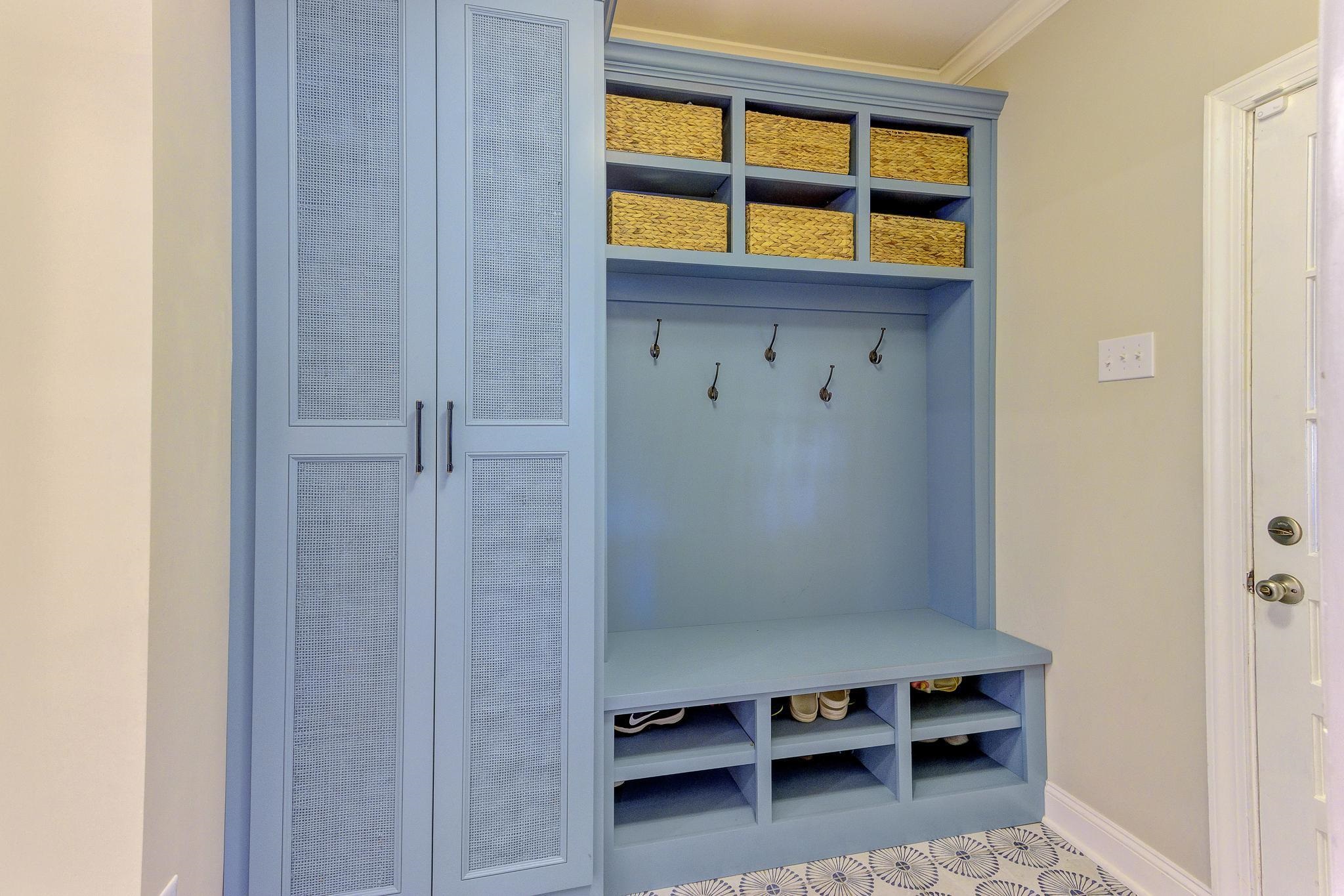 4414 Walnut Grove Road Memphis, TN 38117 - Photo 16 of 40 a view of small space with wooden floor and cabinet